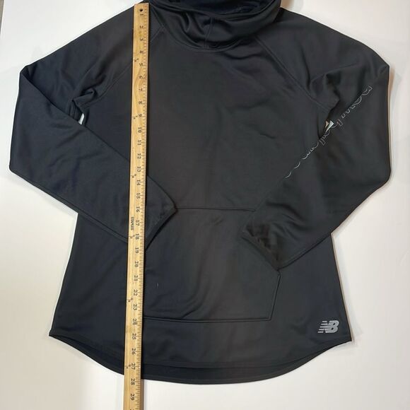 New Balance Black Women Performance Hoodie with Sleeve Logo Sz M - Picture 4 of 6